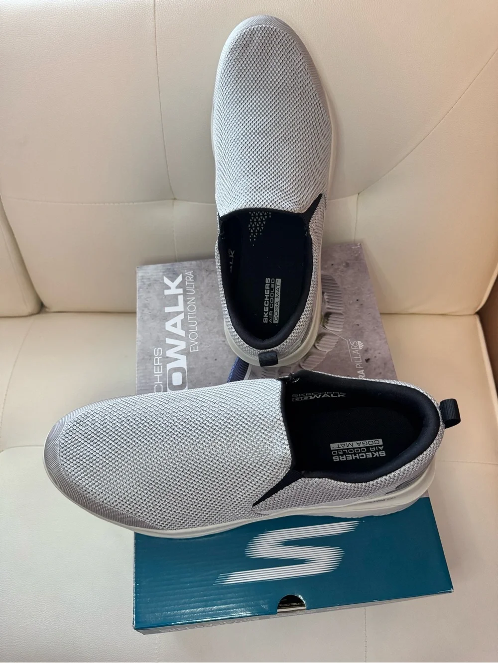 Skechers Men's Slip-On Loafer in Light Gray SIZE 16
